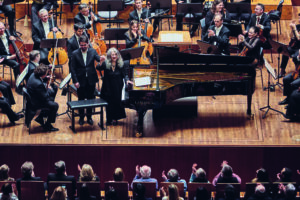 Martha Argerich, Lahav Shani und das Israel Philharmonic Orchestra beim Albert-Konzert im Januar 2025